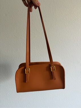 Women’s Tan Shoulder Bag with Gold Hardware